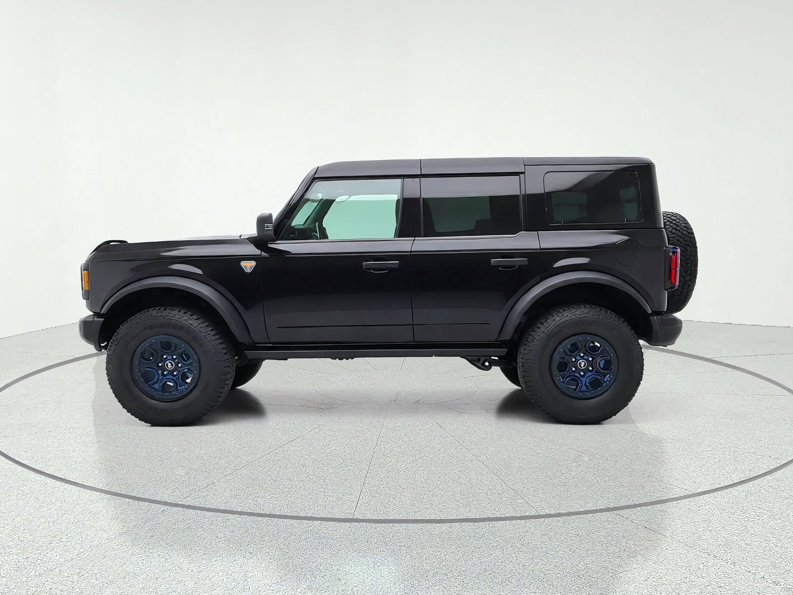 New 2026 Ford Bronco Badlands AWD/4WD image 4