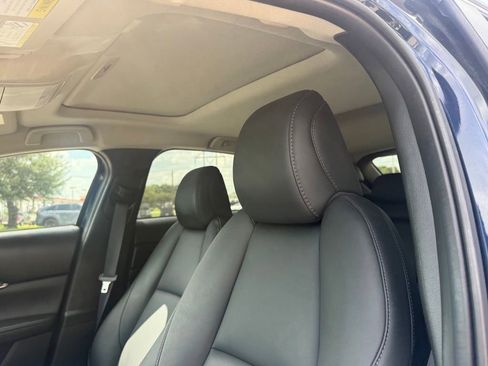 Used 2025 MAZDA CX-30 AWD 2.5 S w/ Preferred Package image 9