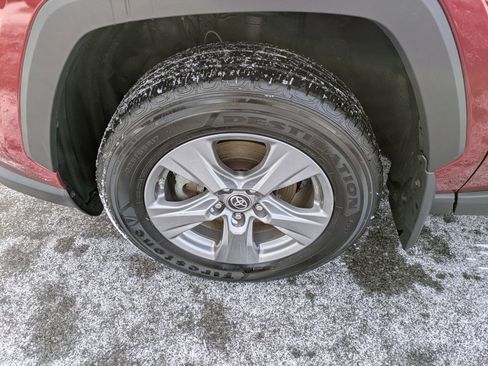 Used 2024 Toyota RAV4 LE image 22