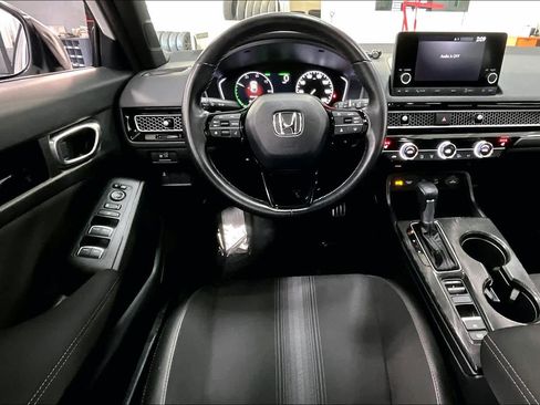 Used 2025 Honda Civic Sport image 6
