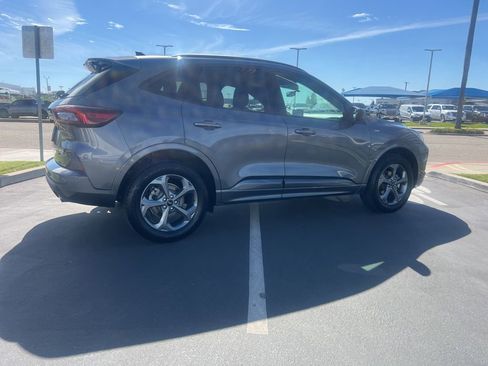 Used 2024 Ford Escape ST-Line image 10