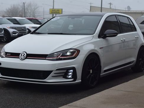 Used 2018 Volkswagen GTI SE w/ SE Leather Package FWD image 12