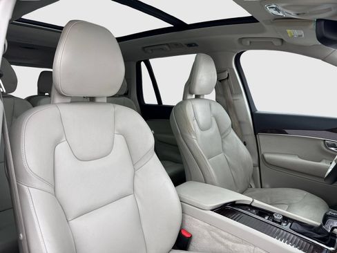 Used 2016 Volvo XC90 T6 Momentum w/ Protection Package Plus AWD/4WD image 42