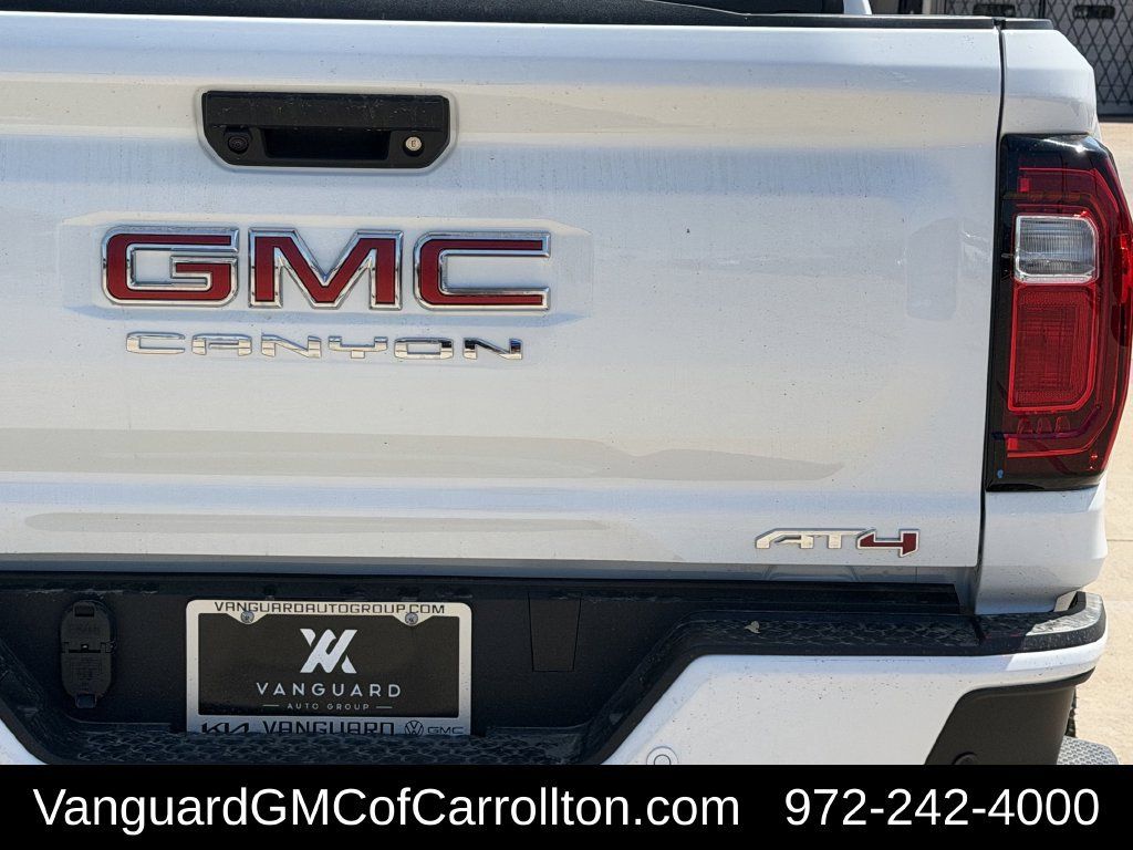 New 2026 GMC Canyon AT4 AWD/4WD image 5
