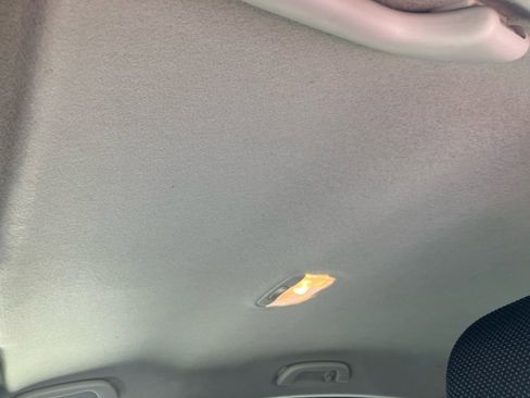 Used 2017 Subaru Crosstrek 2.0i Premium image 21