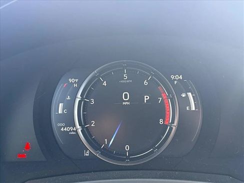 Used 2022 Lexus IS 350 F Sport RWD image 10