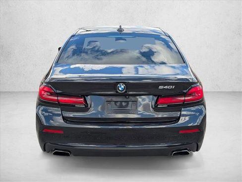 Used 2021 BMW 540i w/ Premium Package image 7