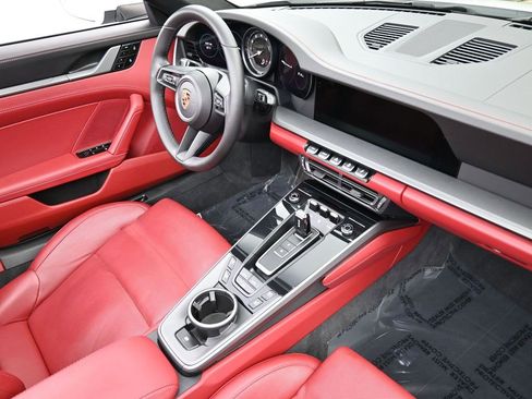 Used 2020 Porsche 911 Carrera S image 10