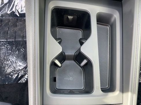 New 2026 Volkswagen Tiguan SE R-Line image 39