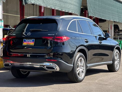 Used 2023 Mercedes-Benz GLC 300 4MATIC image 4