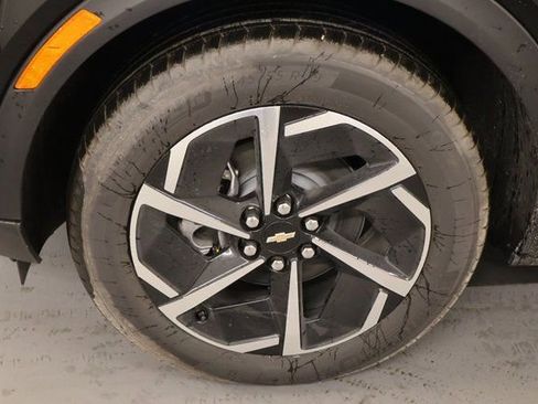 New 2026 Chevrolet Equinox EV LT image 7