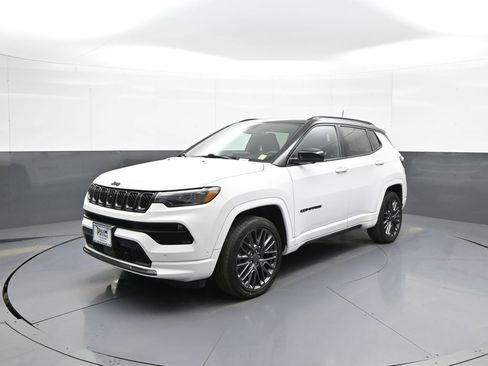 Used 2023 Jeep Compass High Altitude w/ Driver Assist Group I AWD/4WD image 1