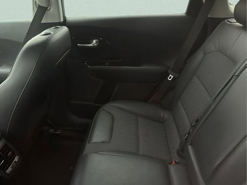 Used 2017 Kia Niro EX w/ Paint Protection Package image 22
