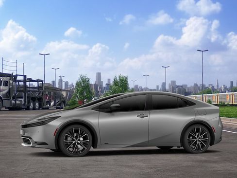 New 2027 Toyota Prius XLE AWD/4WD image 3