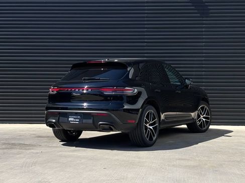 Certified 2022 Porsche Macan AWD/4WD image 7