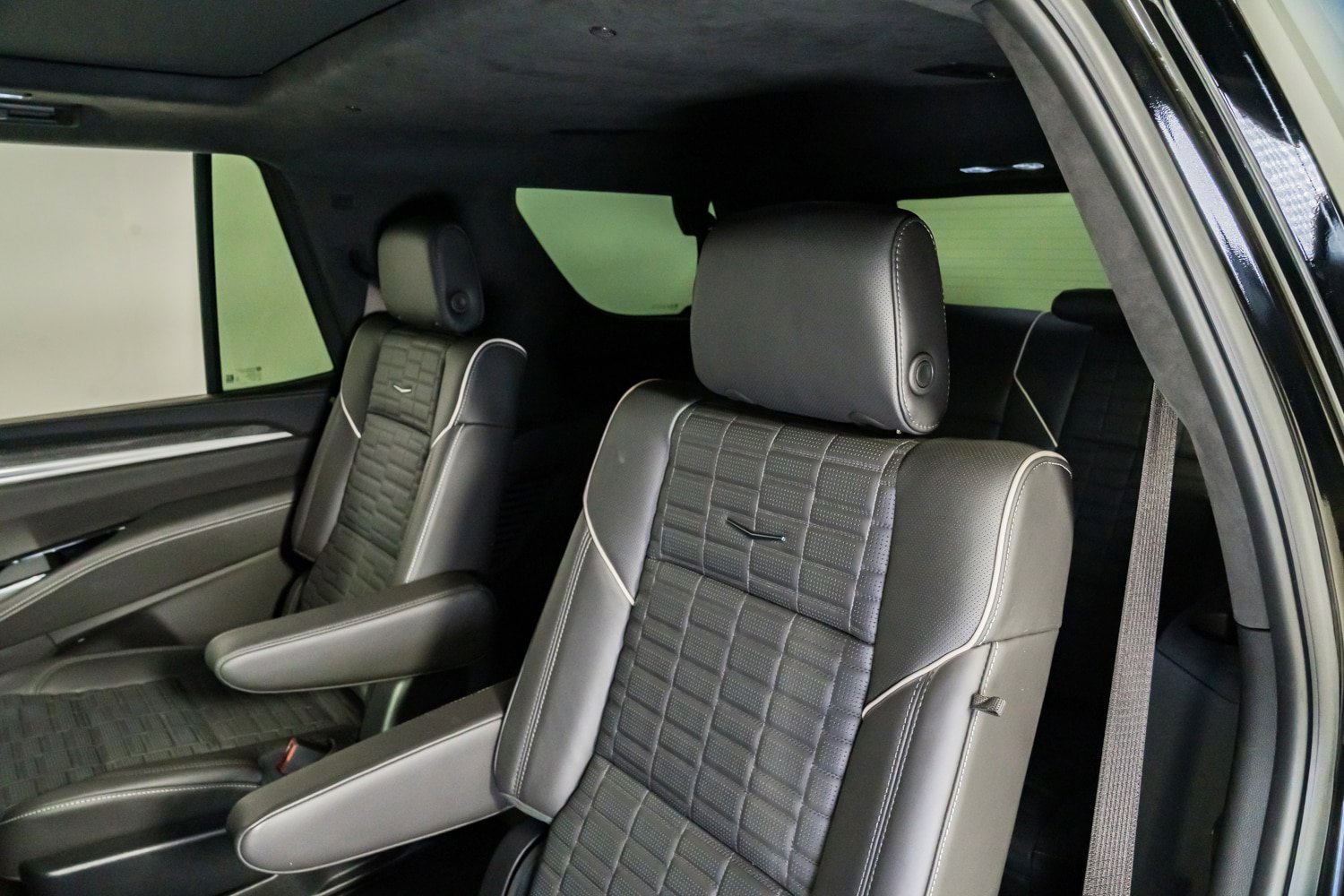 Used 2025 Cadillac Escalade V AWD/4WD image 27