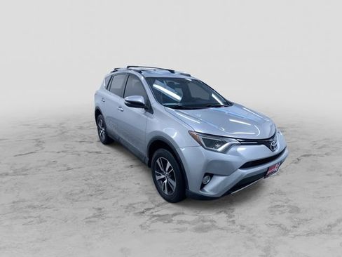 Used 2016 Toyota RAV4 XLE image 3