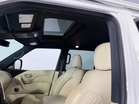 Used 2024 INFINITI QX80 Sensory AWD/4WD image 23