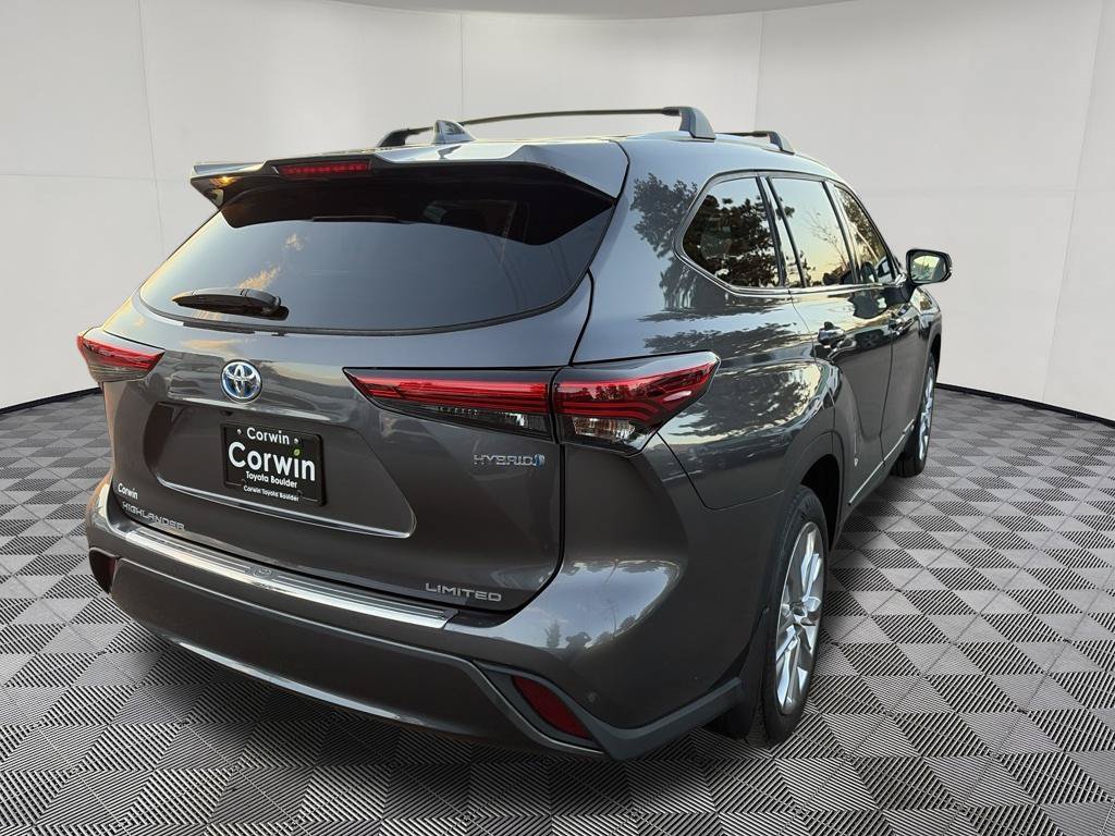 Used 2023 Toyota Highlander Limited w/ Protection Package #3 (TMS) AWD/4WD image 9