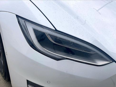 Used 2021 Tesla Model S Plaid image 32