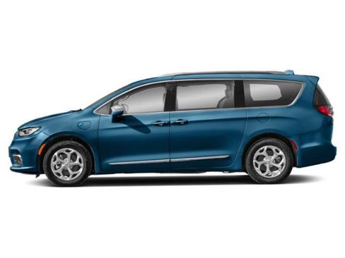 Used 2022 Chrysler Pacifica Limited w/ Uconnect Theater Family Group FWD image 3