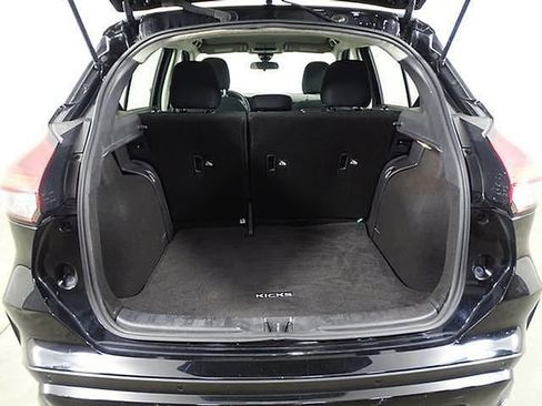 Used 2024 Nissan Kicks SV image 13