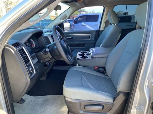 Used 2017 RAM 1500 Classic SLT RWD image 17