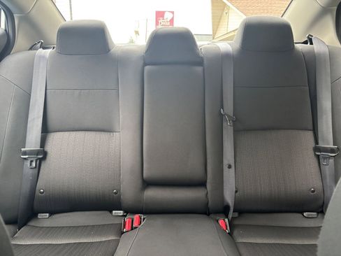 Used 2025 Nissan Altima 2.5 SV FWD image 38