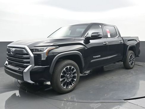 New 2026 Toyota Tundra Limited AWD/4WD image 23