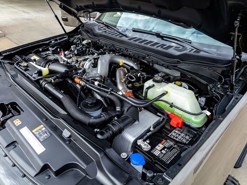 Used 2026 Ford F250 Platinum w/ Platinum Plus Package image 41