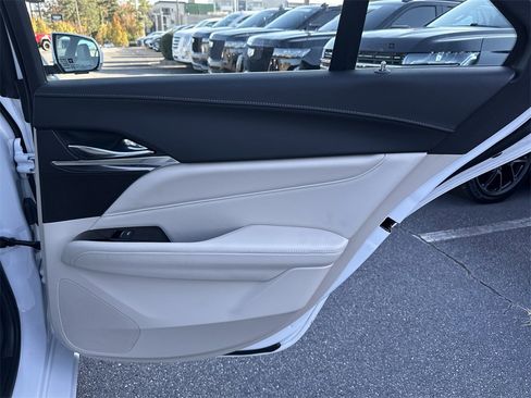 Certified 2022 Cadillac CT4 Premium Luxury image 16