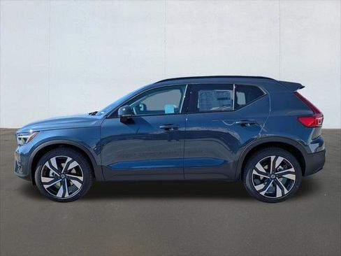New 2026 Volvo XC40 B5 Plus w/ Protection Package Premier image 3