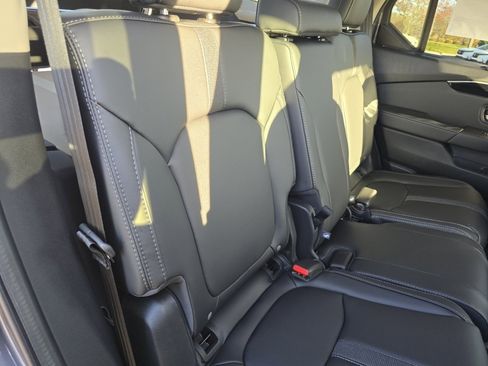 New 2025 Honda Pilot Touring image 25