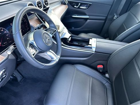 Certified 2025 Mercedes-Benz GLC 300 image 11