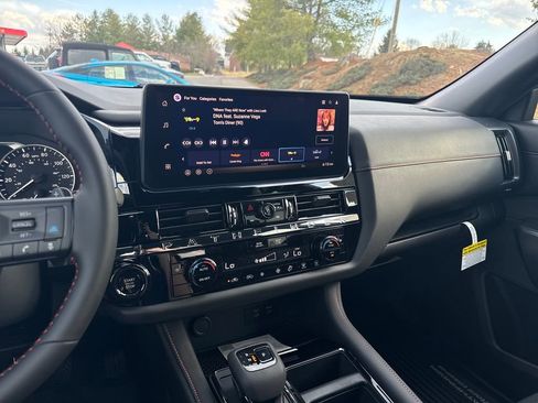 New 2026 Nissan Pathfinder Rock Creek image 18