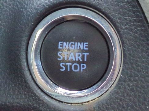 Used 2019 Toyota RAV4 XLE image 27