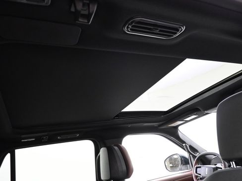 New 2026 Lincoln Navigator Reserve image 17