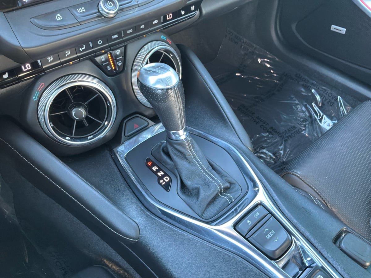 Used 2020 Chevrolet Camaro SS RWD image 16