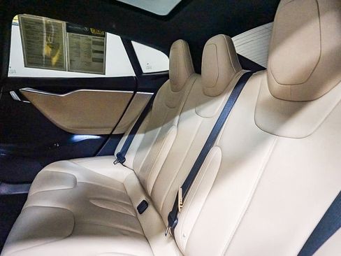 Used 2016 Tesla Model S 90D image 21