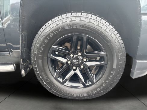 Used 2018 Chevrolet Silverado 1500 LT w/ All Star Edition image 13