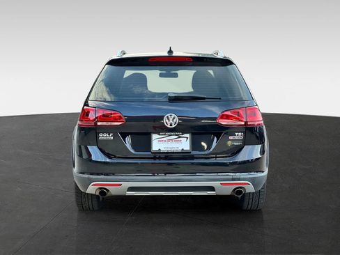 Used 2017 Volkswagen Golf Alltrack S AWD/4WD image 4