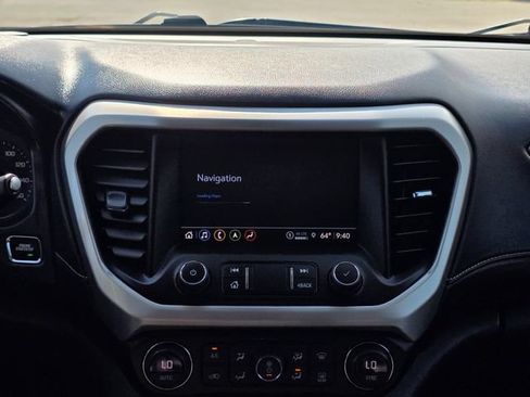 Used 2023 GMC Acadia SLT AWD/4WD image 23