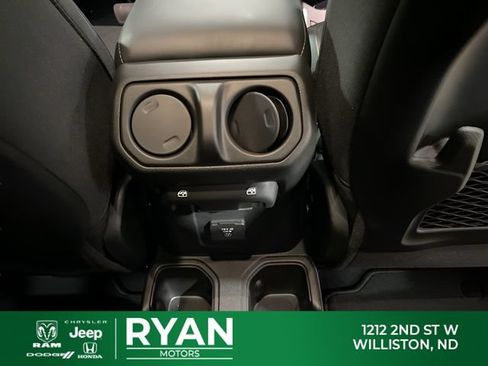 New 2026 Jeep Gladiator Mojave w/ Technology Group AWD/4WD image 45
