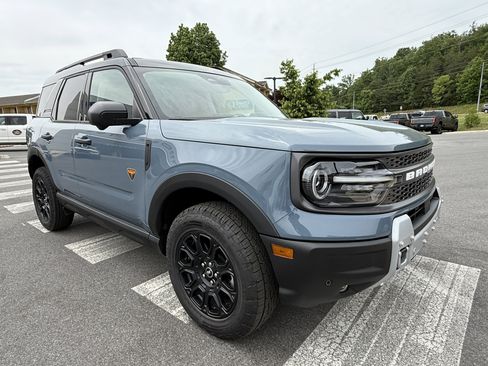 New 2026 Ford Bronco Sport Badlands w/ Badlands Tech Package AWD/4WD image 3