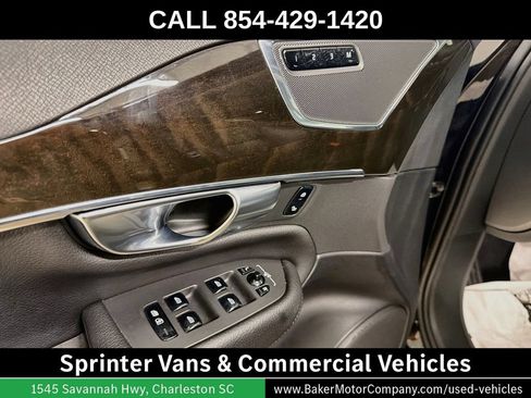 Used 2018 Volvo XC90 T5 Momentum w/ Convenience Package AWD/4WD image 19