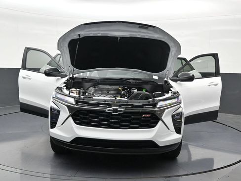 Used 2026 Chevrolet Trax RS FWD image 36