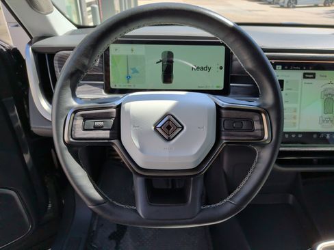 Used 2023 Rivian R1T Adventure image 18