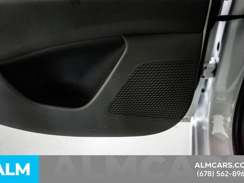 Used 2025 Hyundai Elantra SE image 49