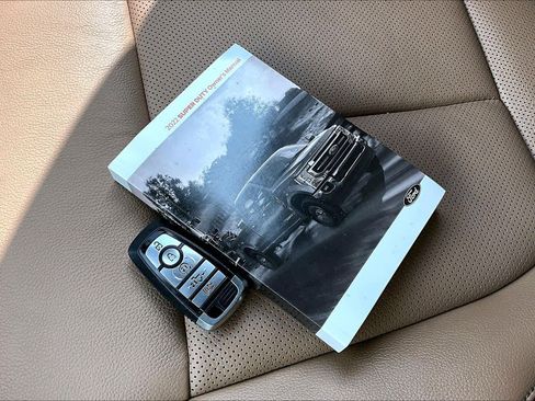 Used 2022 Ford F250 Lariat w/ Tremor Off-Road Package image 16