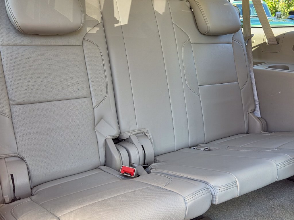 Used 2019 GMC Yukon XL Denali w/ Open Road Package RWD image 19
